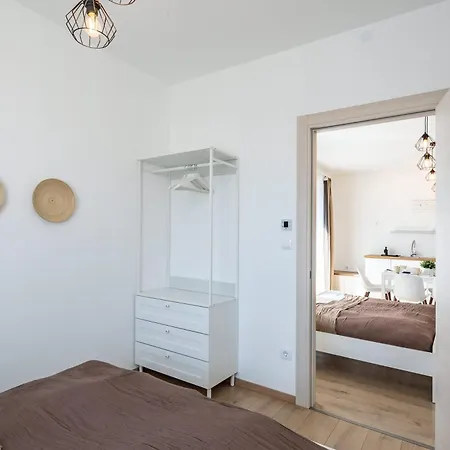 - Balcony - New-build Vibe - Premium דירה *